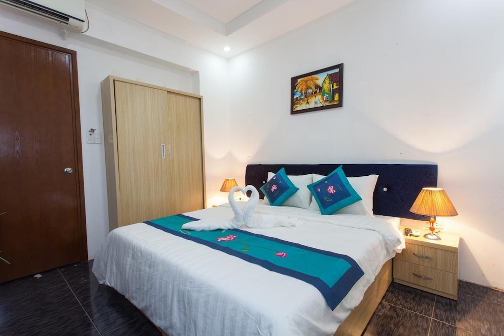 Hanoi Lotus Hostel 13/69