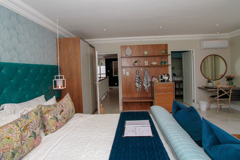 Sandals Guest House 25/77