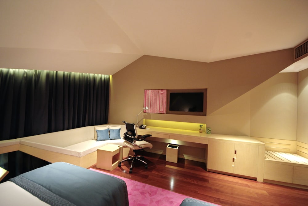 Vivanta New Delhi Dwarka 23/78