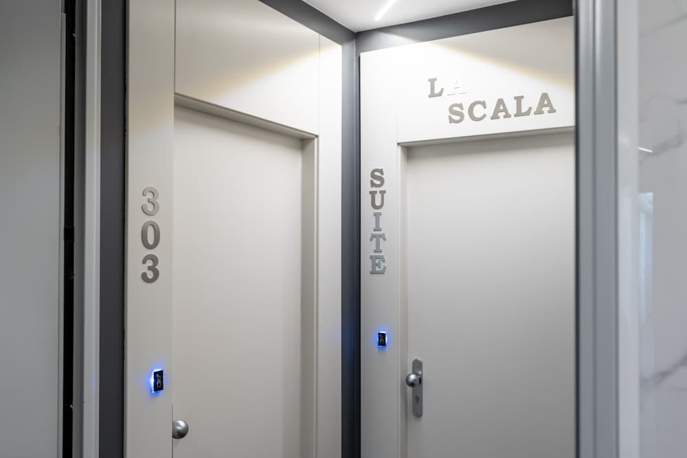 Hotel Milano Castello 47/70