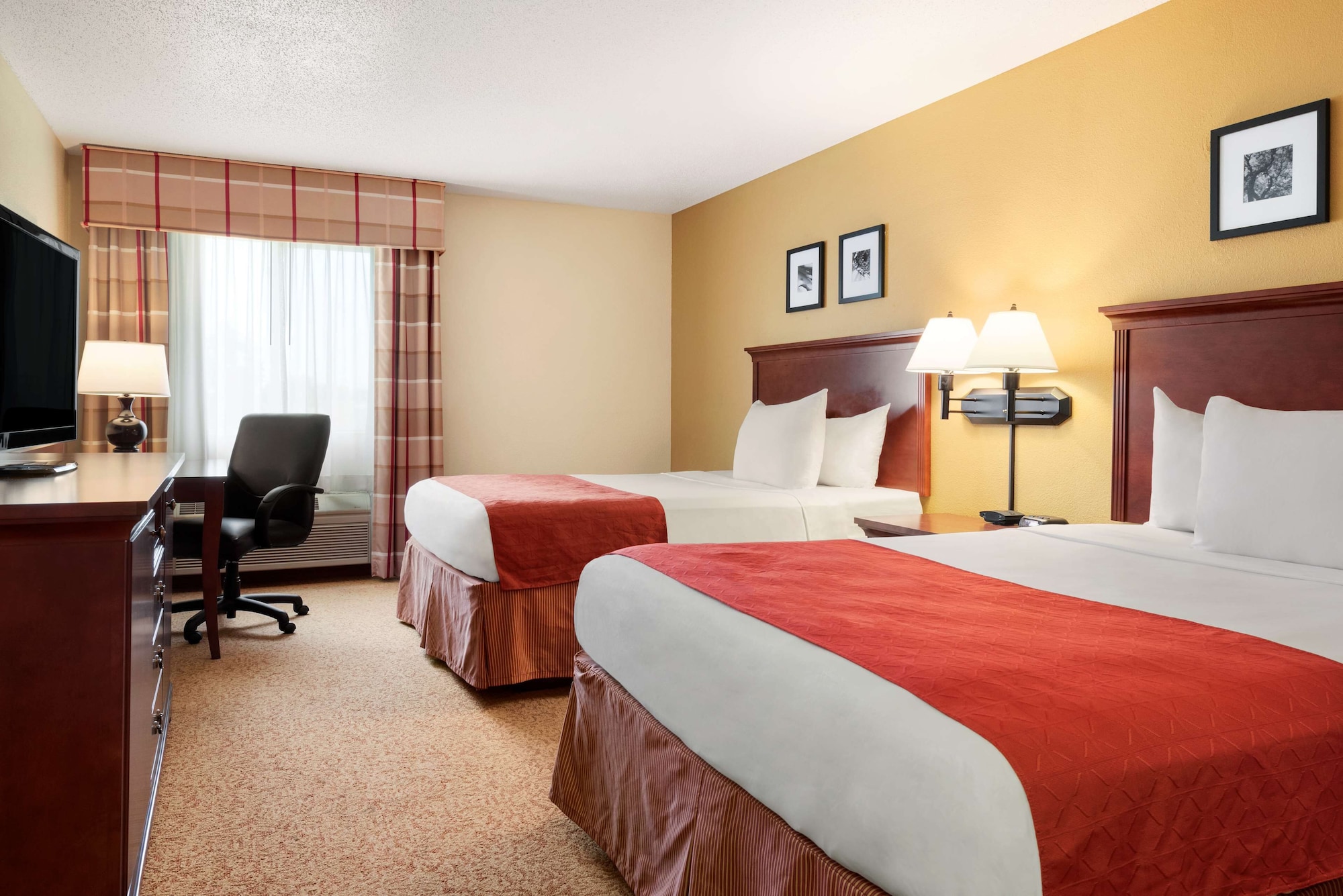 ROOM, 2 QUEEN BEDS