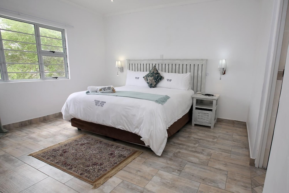 Blessed Corner Guest House 4/14