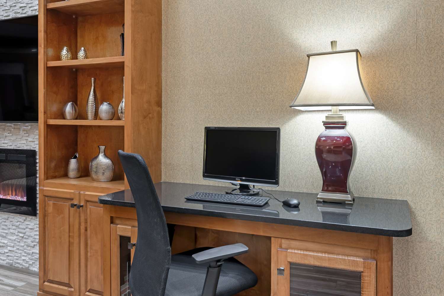 Best Western Plus Bradbury Inn & Suites 32/39