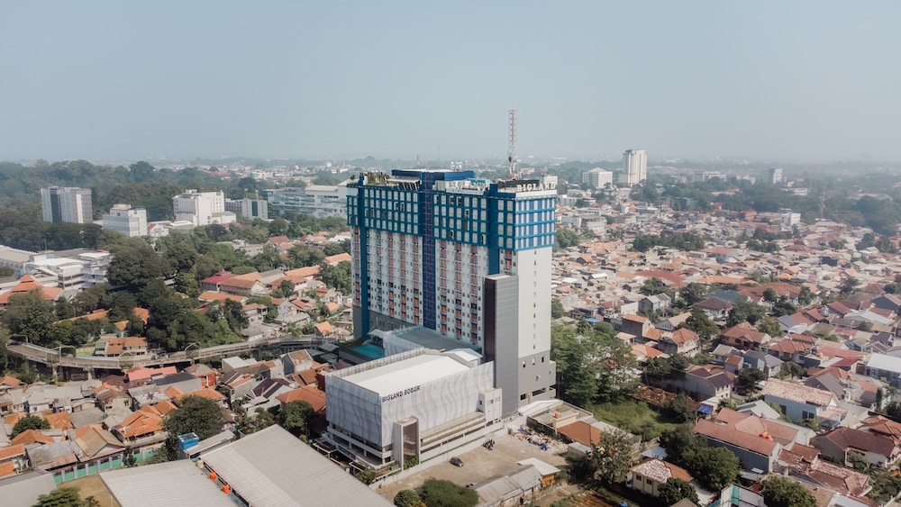 Bigland Hotel Bogor 1/50