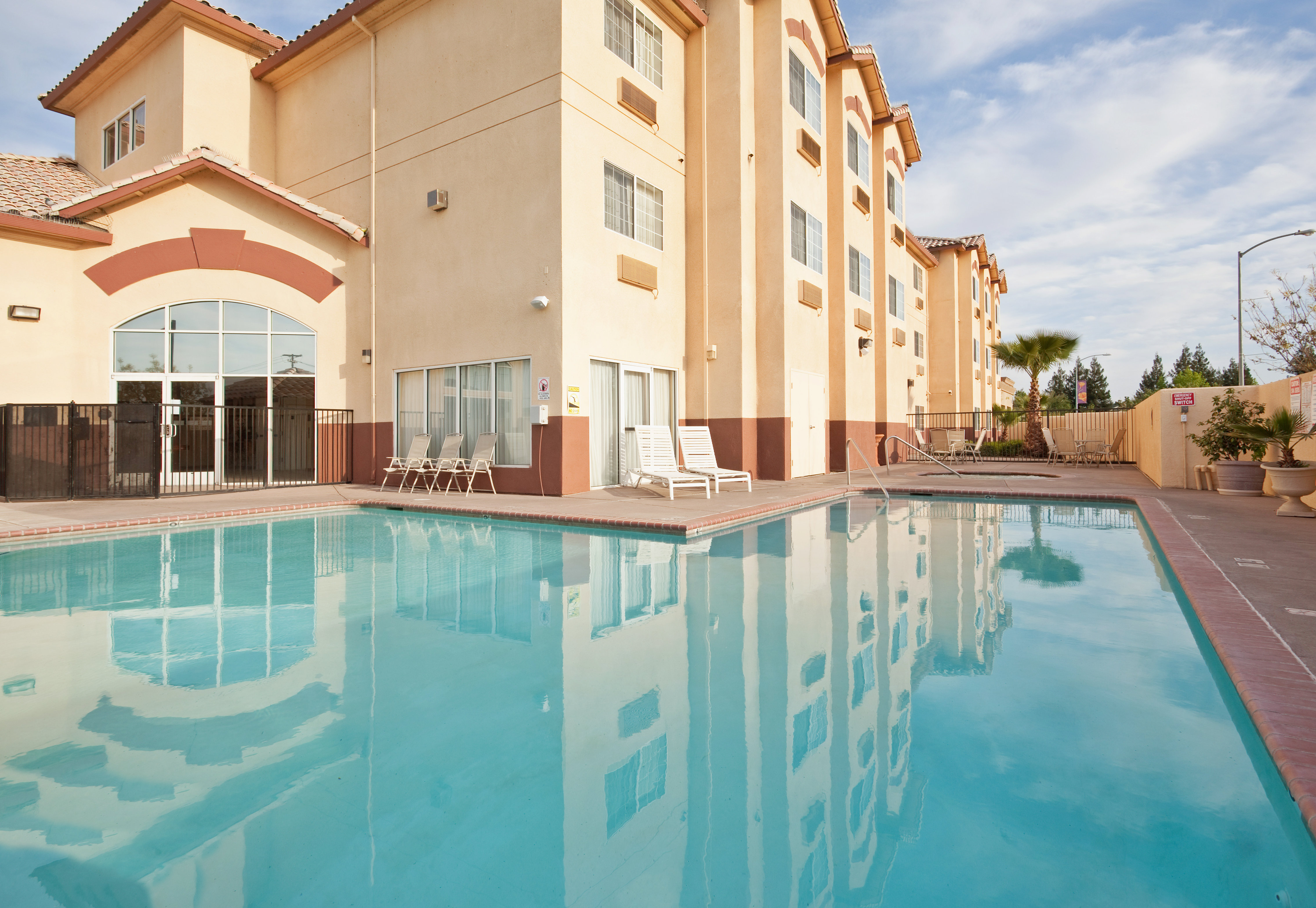 Holiday Inn Express Madera - Yosemite Park Area 25/42