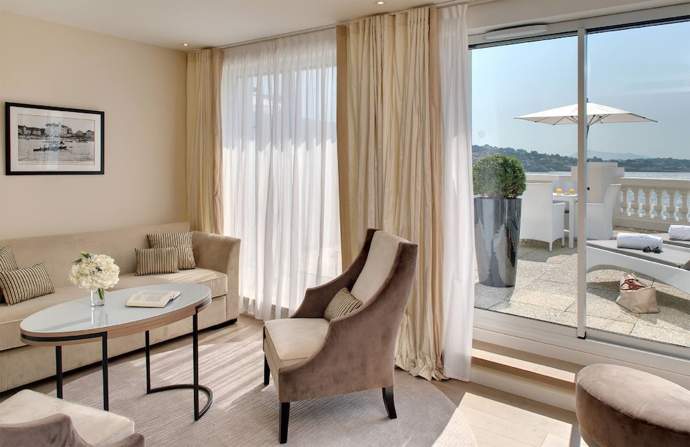 Grand Hotel Thalasso Et Spa 53/73