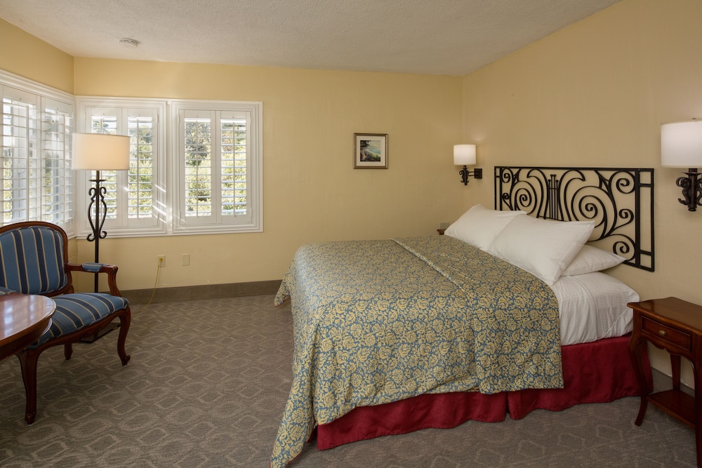 The Normandy Inn 34/56
