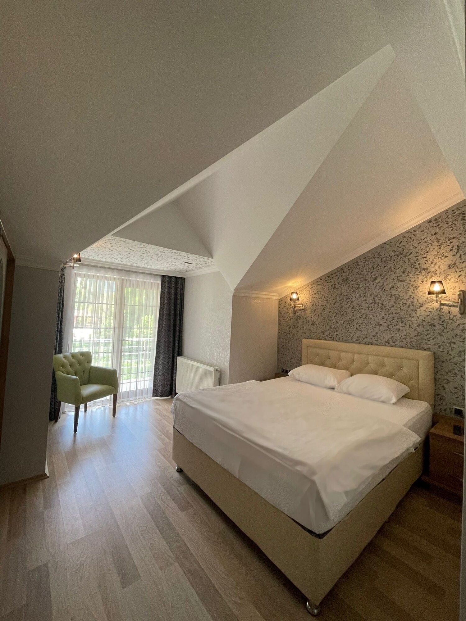 STANDARD, DOUBLE BED