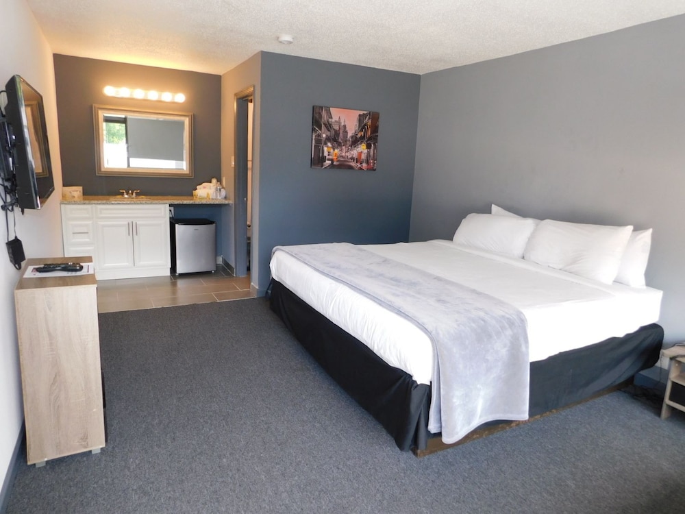 Ramada by Wyndham New Orleans 7/27