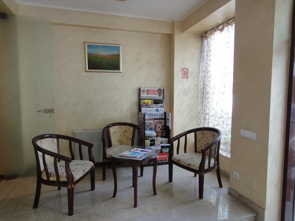 Cantemir 33/50