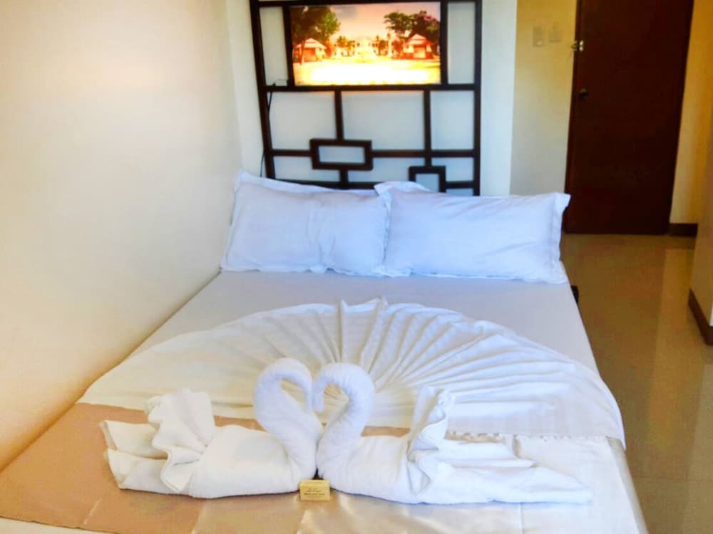 Bakasyunan Inn Laoag 7/16