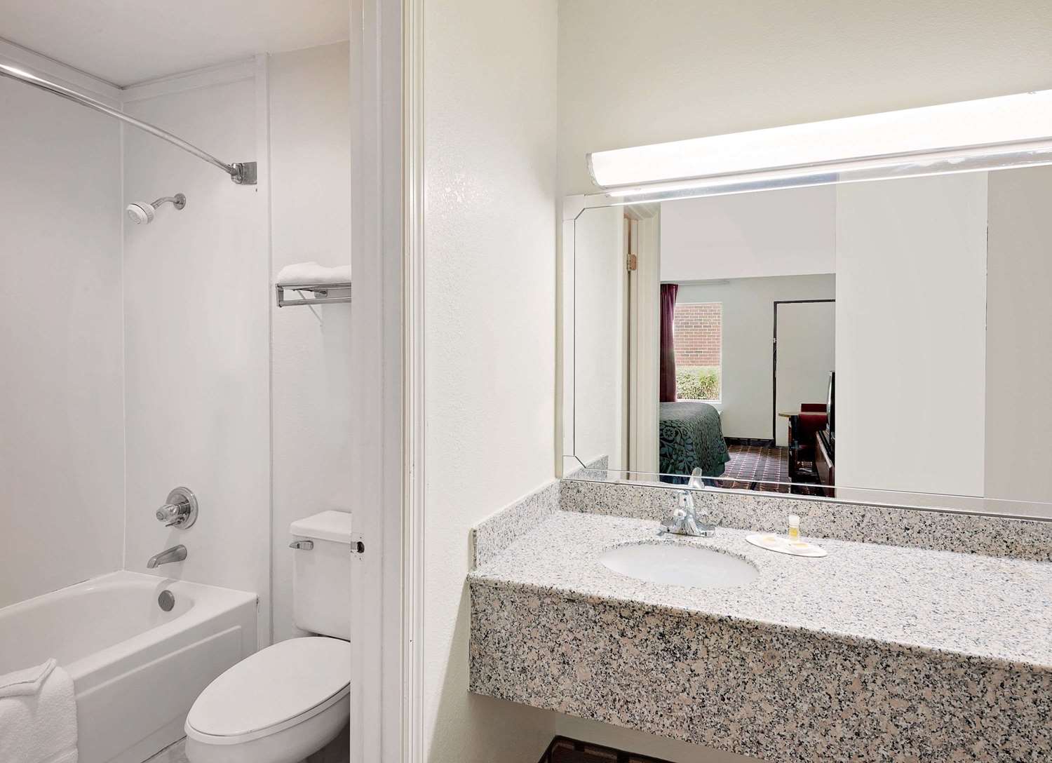 Days Inn by Wyndham Cleveland TN 30/30