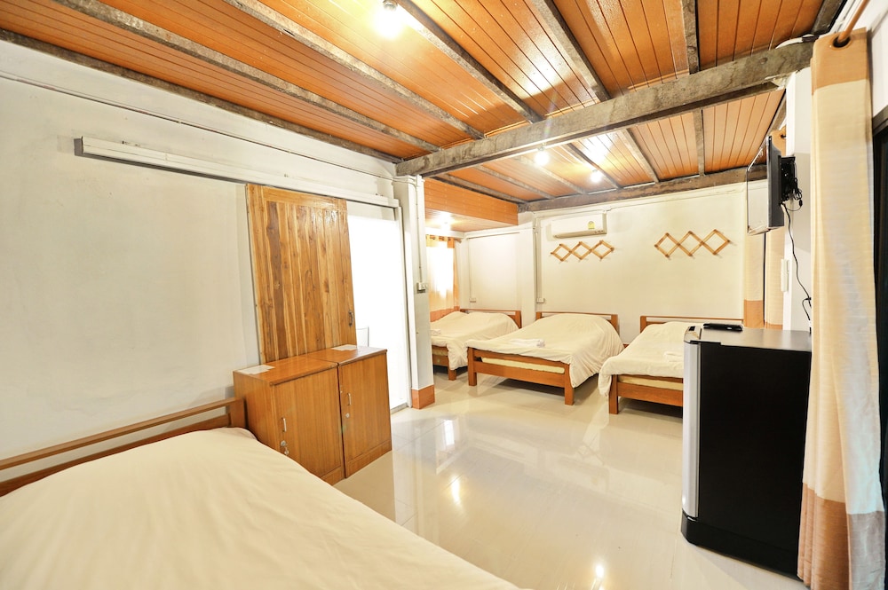 Huan Kawin Hostel Photography Gallery 21/50