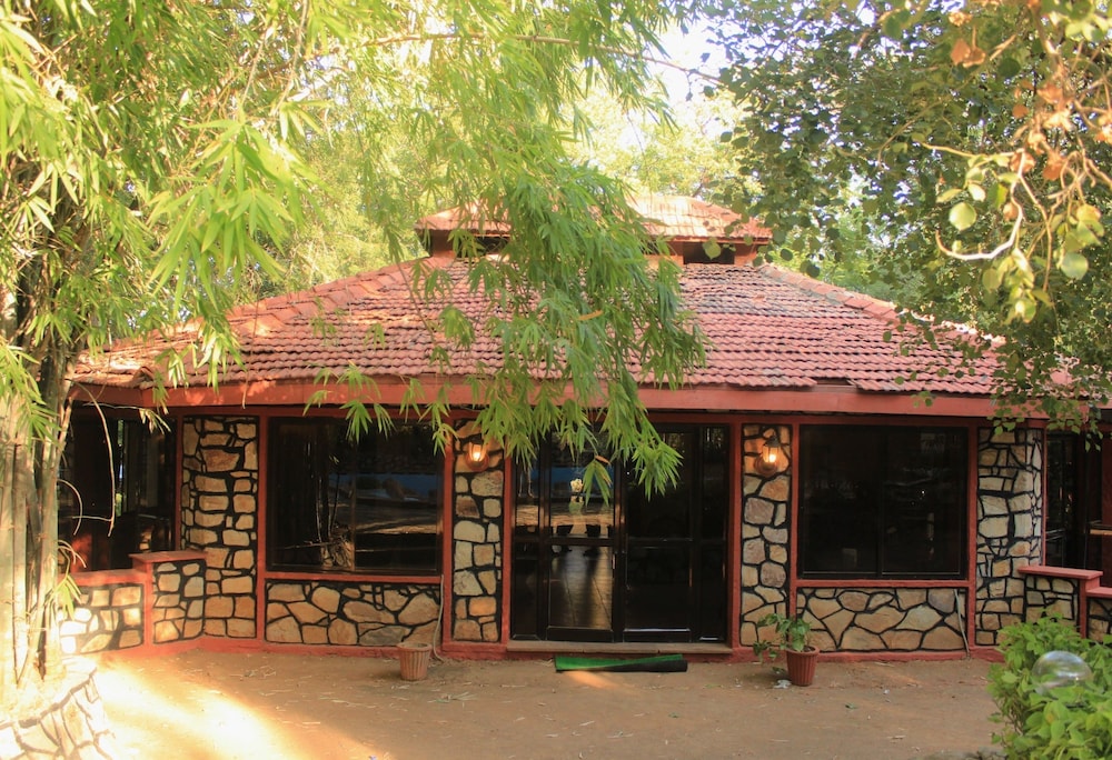 TIGER MOON RESORT 13/60