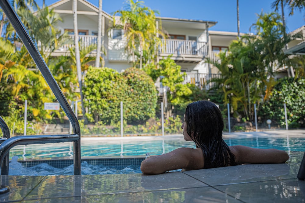 NOOSA OUTRIGGER BEACH RESORT 34/73