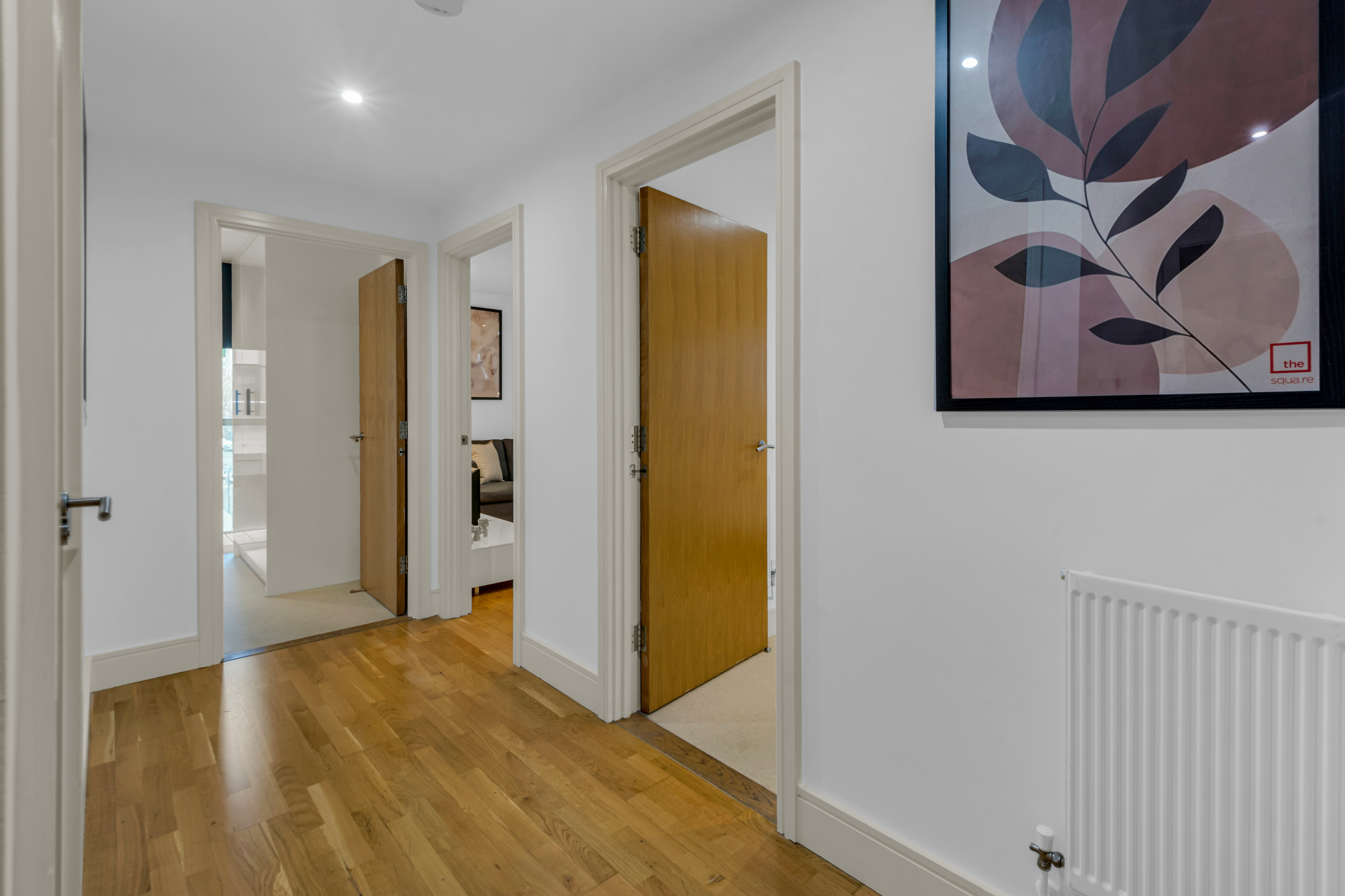 Luxurious Lanterns Court Two-Bedrooms Apartments 24/50