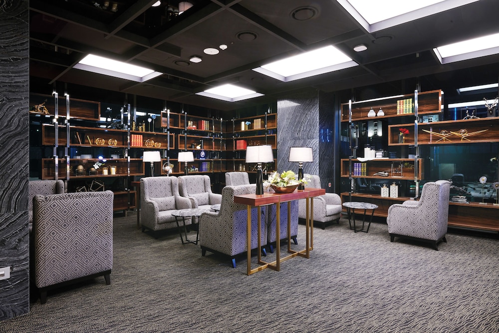Traum Valley Hotel (ex. Jeongseon Grand Intoraon Hotel) 54/64