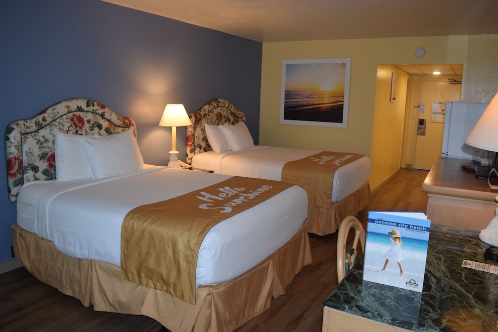 Days Inn By Wyndham Panama City Beach/Ocean Front 30/53