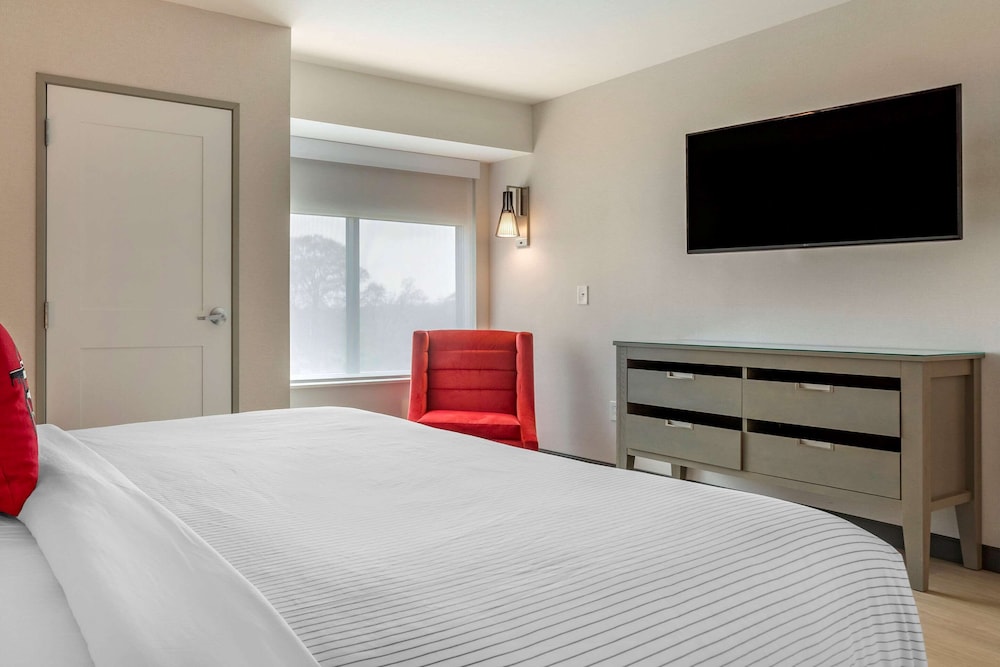 Cambria Hotel Rock Hill - University Center 13/59