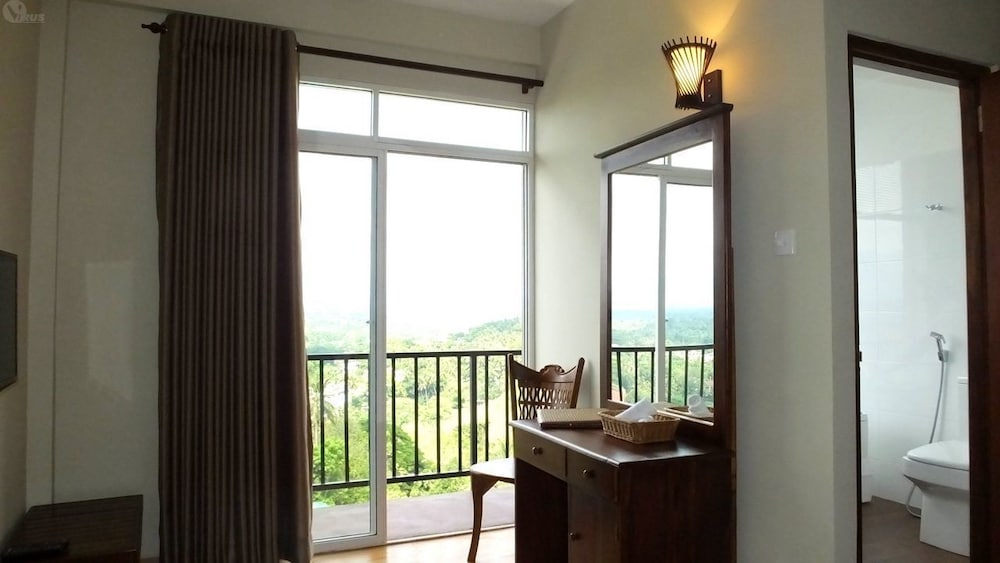 Villa Arunalu Kandy 41/42