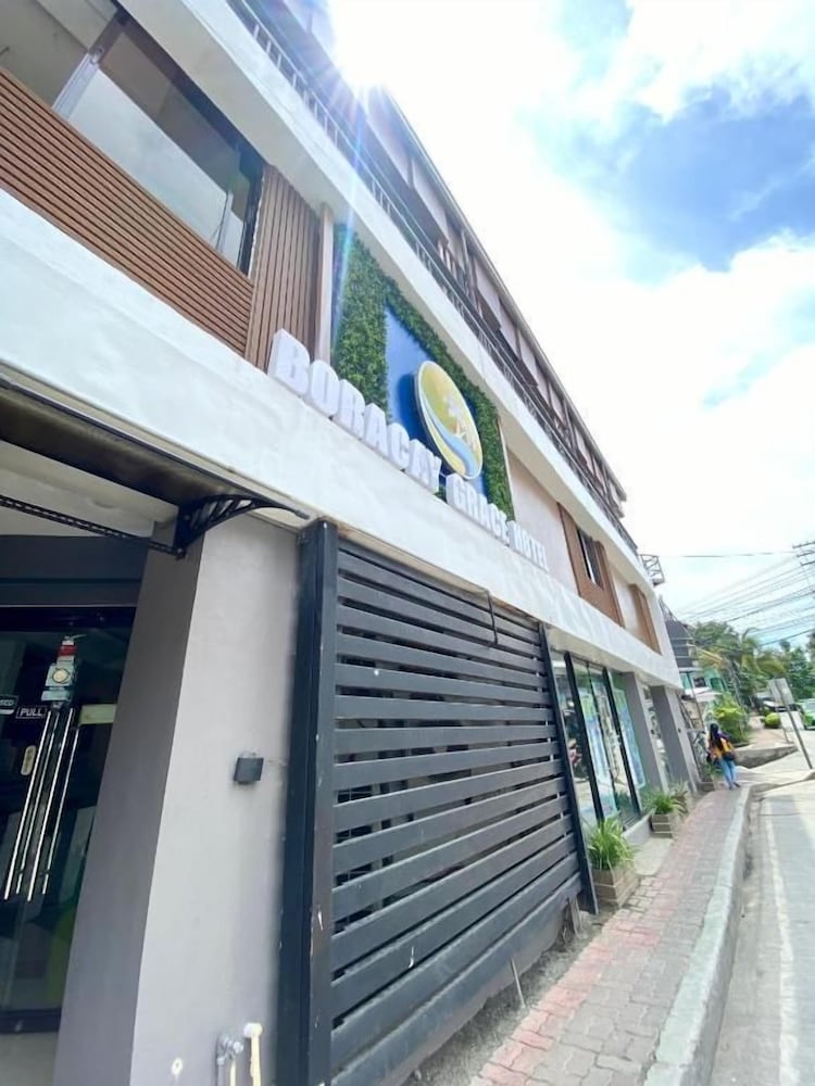 Boracay Grace Hotel 2/67