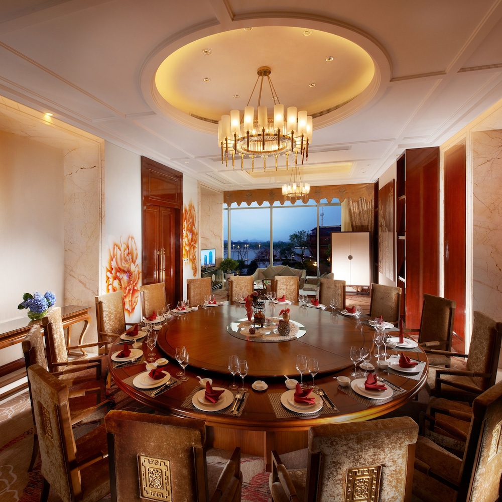 Dongwu New Century Grand Hotel Huzhou 20/31