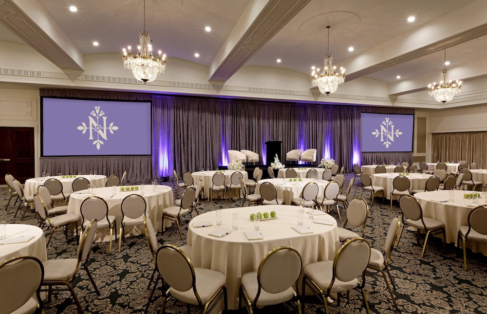 Lord Nelson Hotel And Suites 54/61