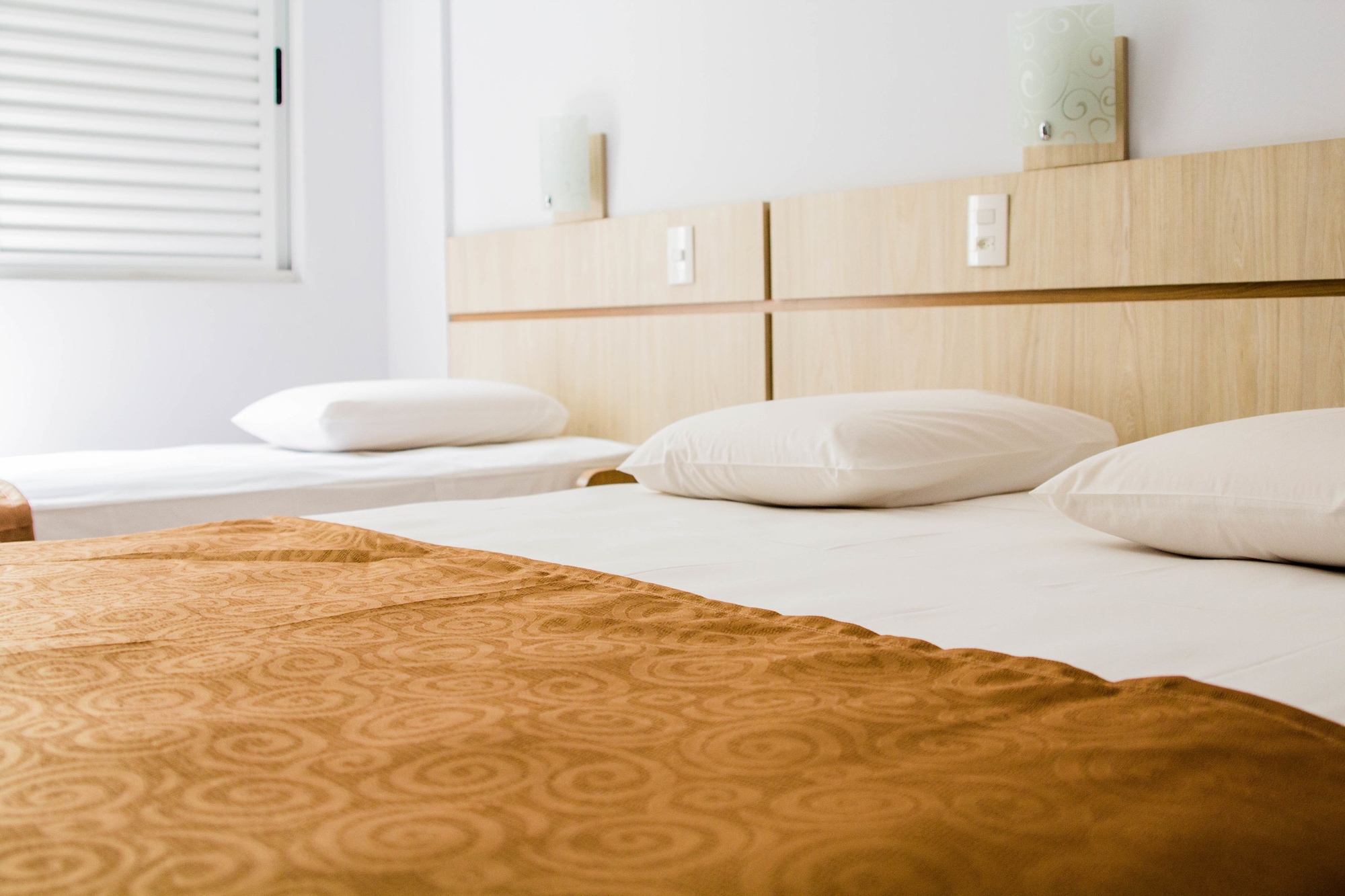 ROOM, TRIPLE