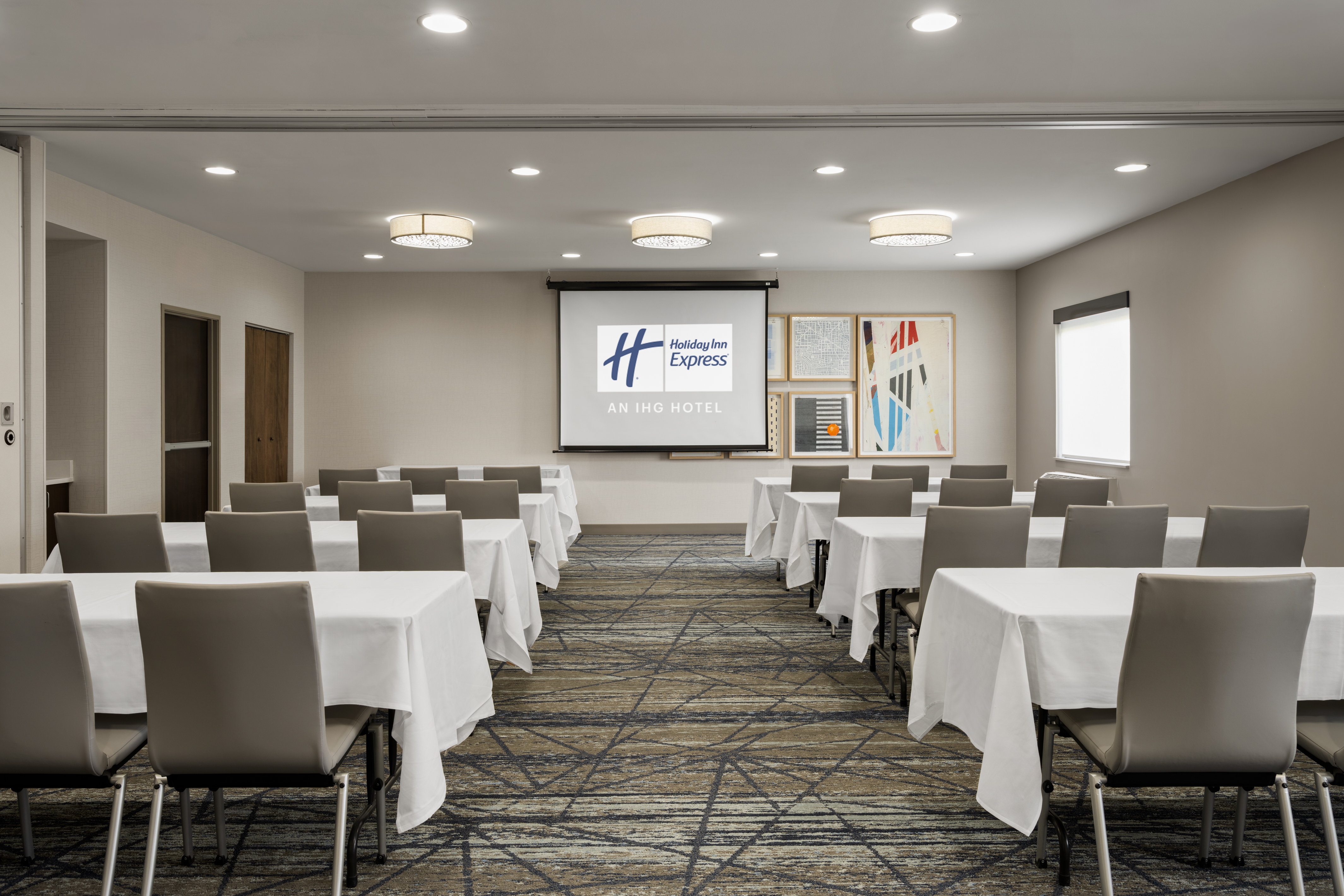 Holiday Inn Express Hotel And Suites Altoona Des Moines 66/75