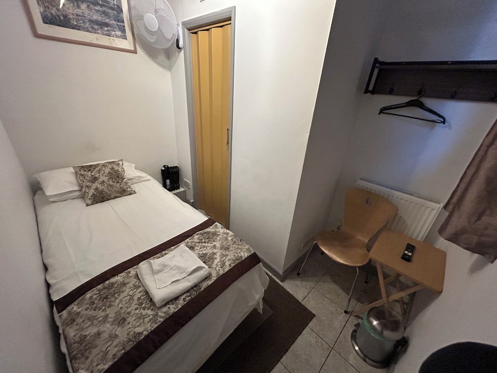 ECONOMY, SINGLE, SINGLE BED