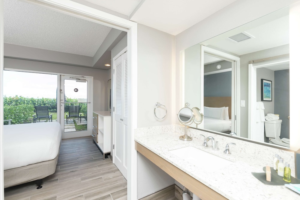 DoubleTree Suites by Hilton Hotel Melbourne Beach Oceanfront 25/69