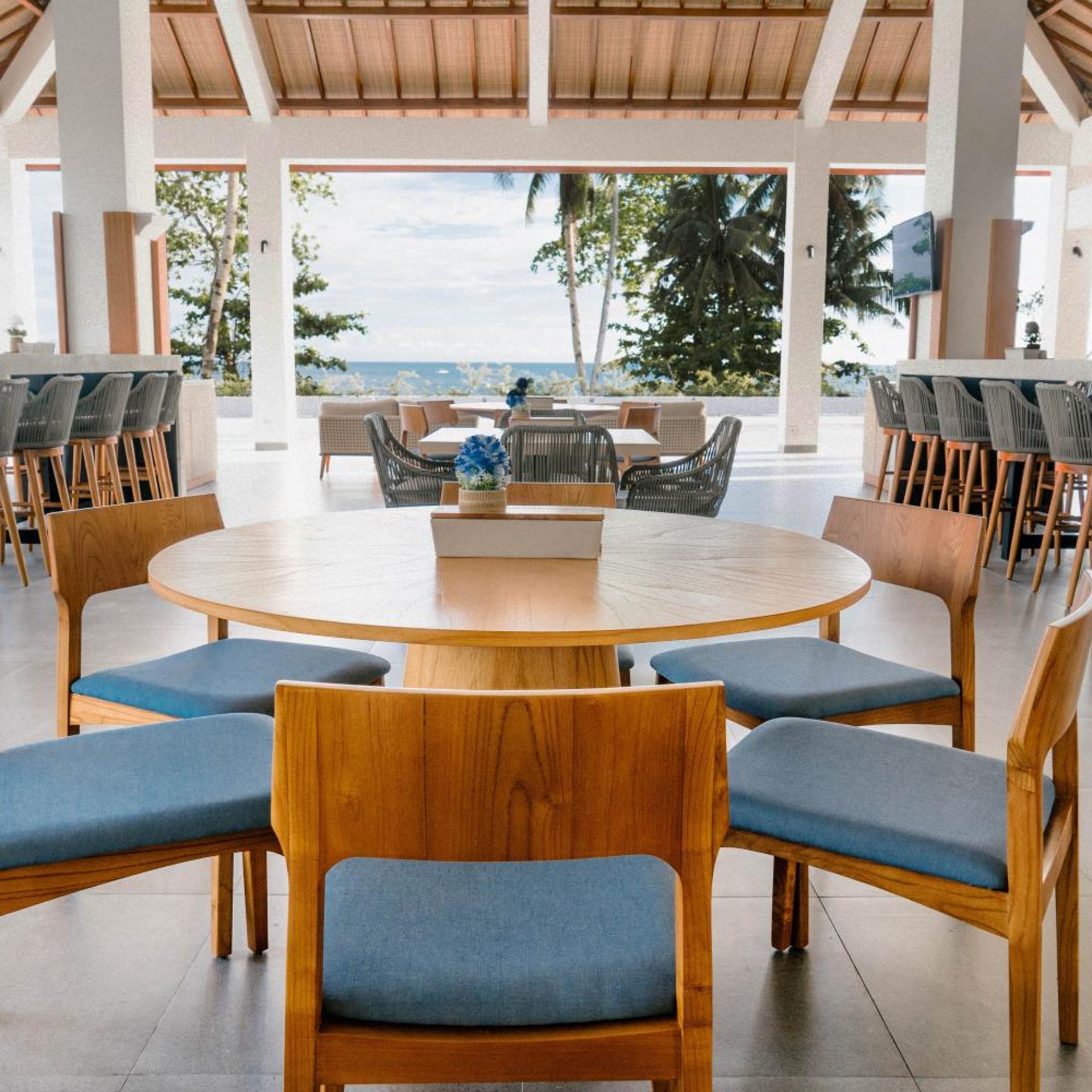 Tahuna Beach hotel & Resort 12/17