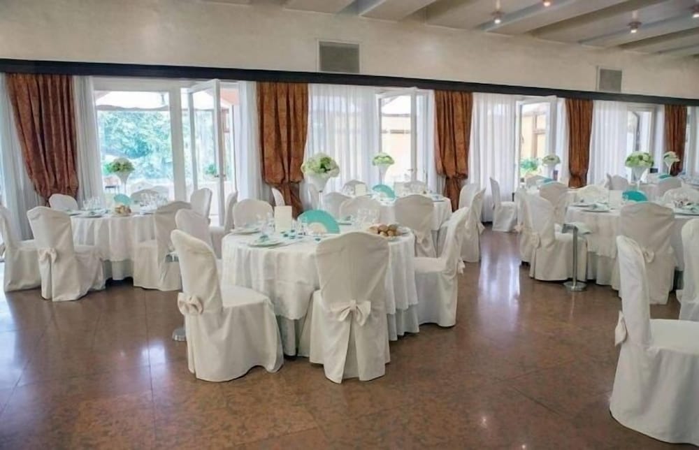 Hotel Aequa 25/41