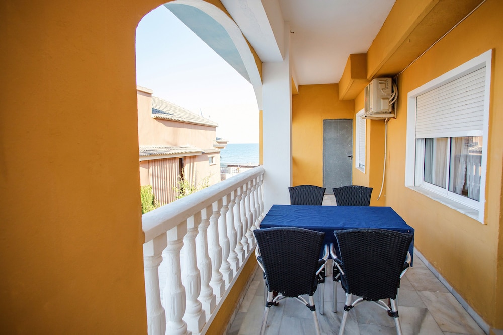 Hostal Alba 19/50