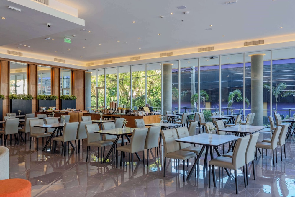 Tryp by Wyndham Asuncion 41/52