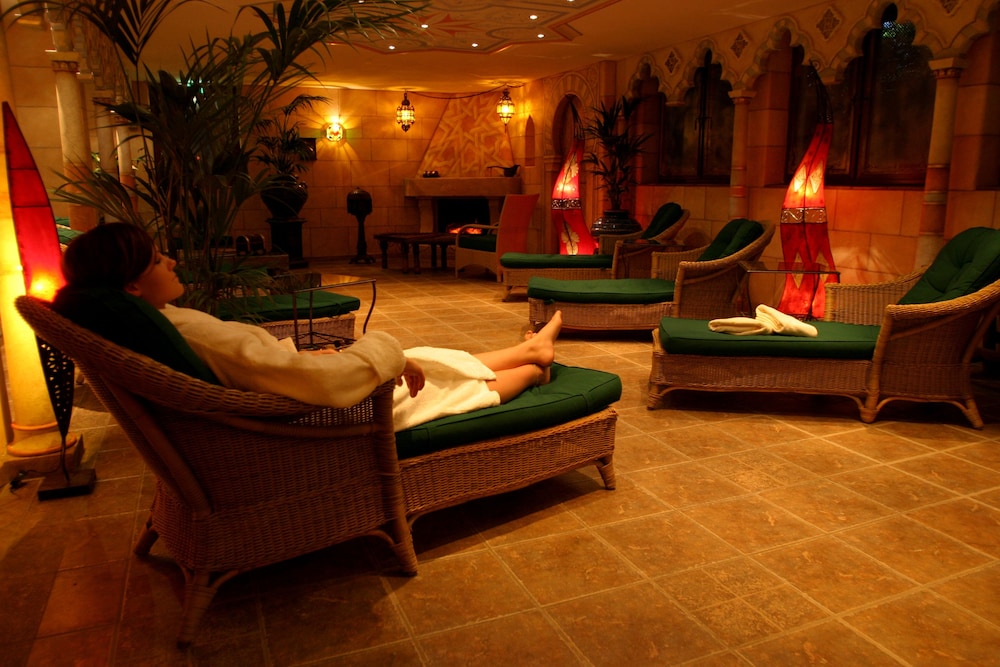 Europa-Park Erlebnis-Resort, Hotel Castillo Alcazar 33/60