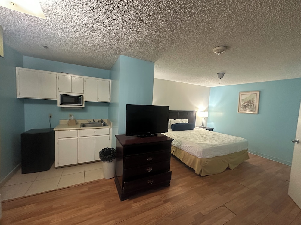 Guest Cottage & Suites 23/60