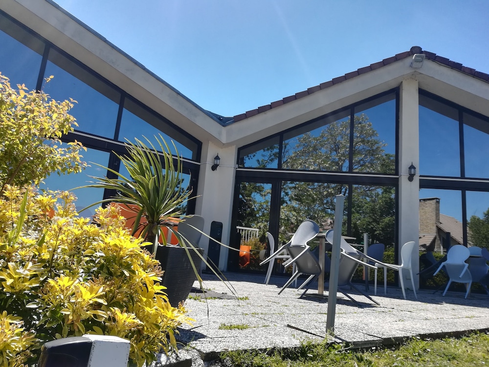Ibis Cergy Pontoise Le Port 37/67