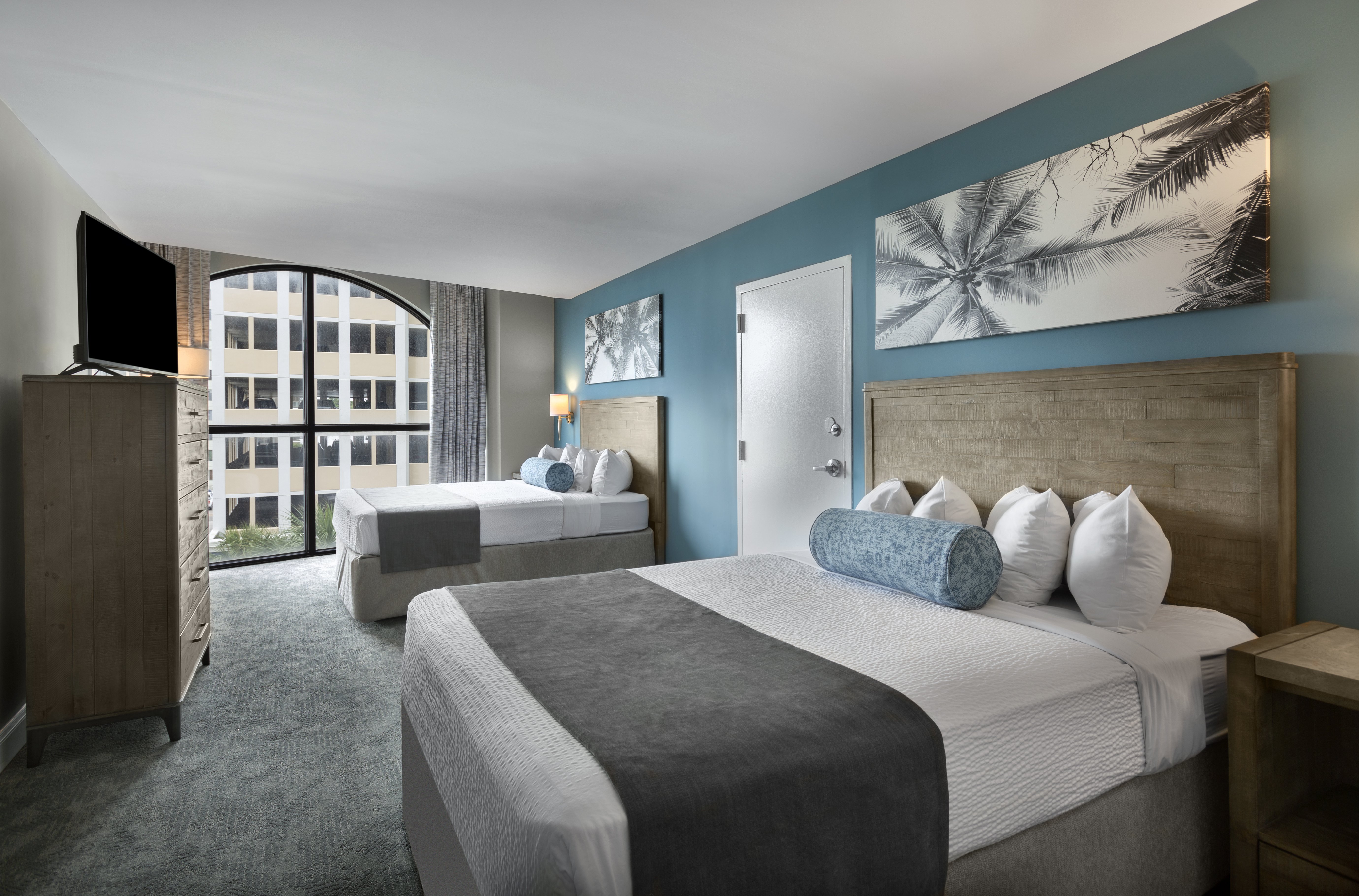 Breakers Resort 19/80