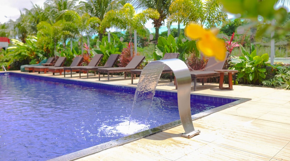 Altiplano Hotel 33/43