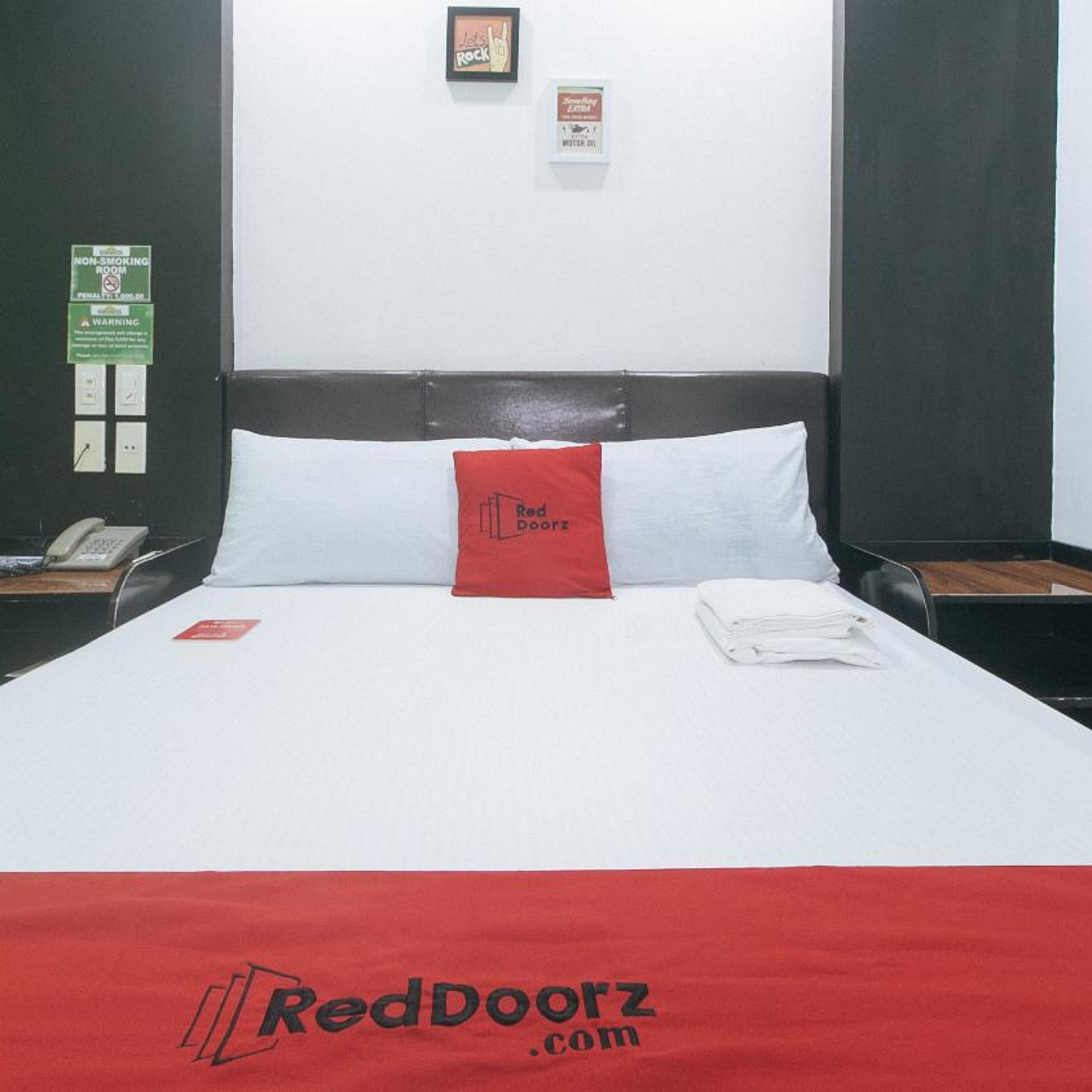 OYO 717 Ranchotel Bayanan 16/50