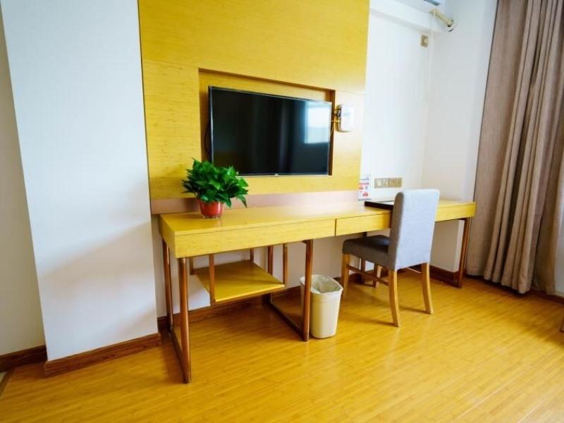 GreenTree Inn Suzhou Mudu Lingyan Mountain Ganglong City Hotel 21/32