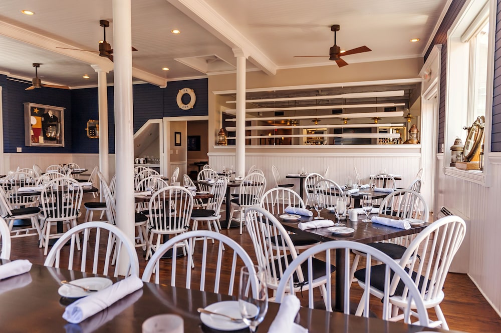 Sanderling Resort 63/72