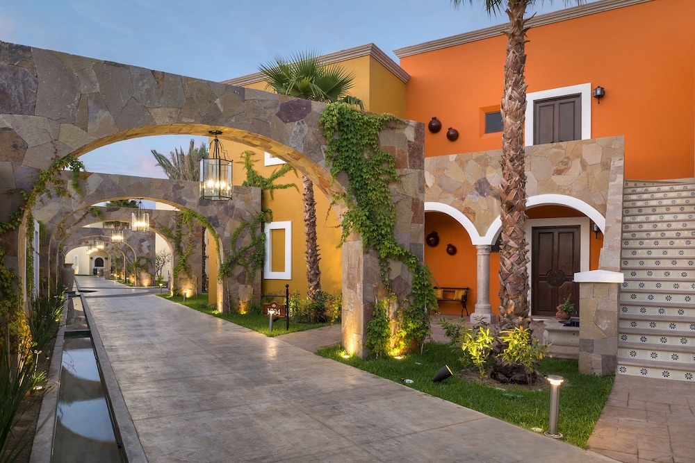 The Residences At Hacienda Encantada 46/50