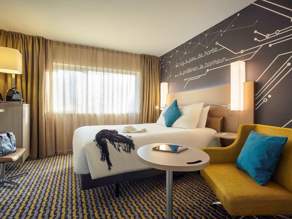 Mercure Paris Sud Les Ulis Courtaboeuf 33/68