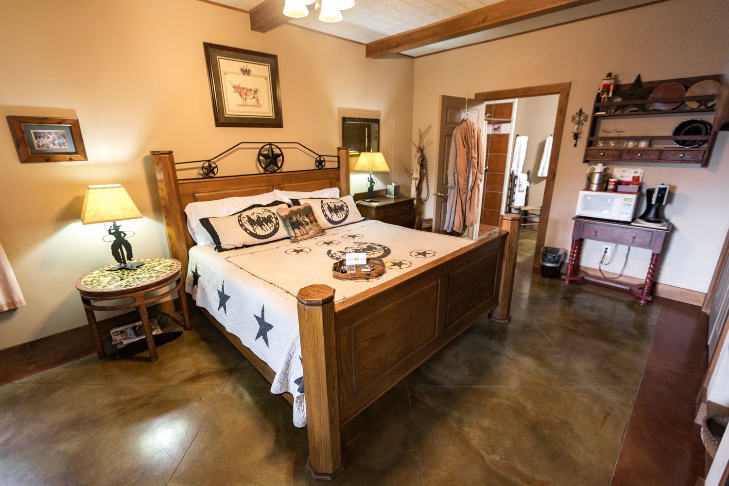 Lone Star, Luxury, Suite, King Bed