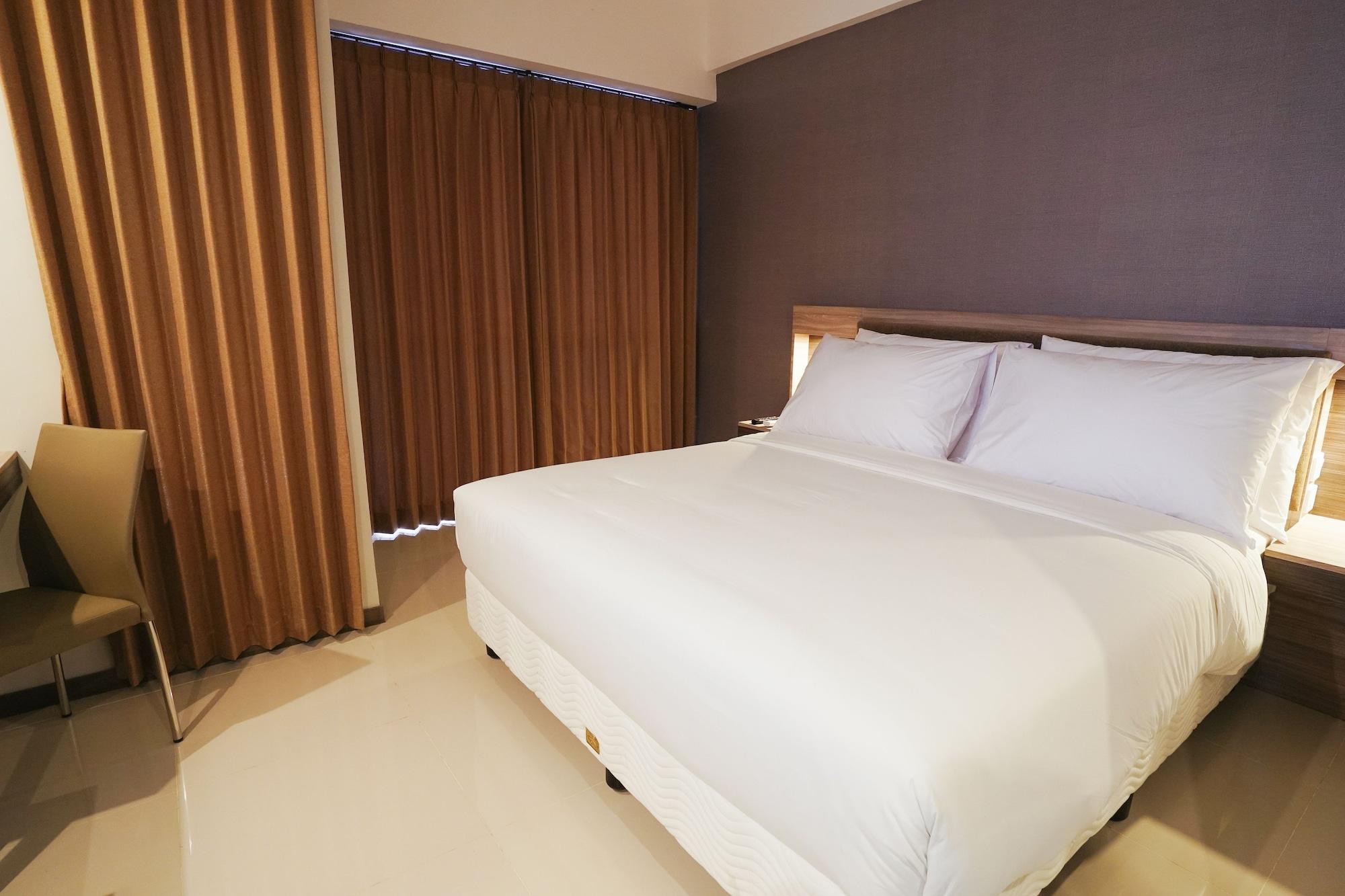 My Tower Hotel Surabaya 9/19