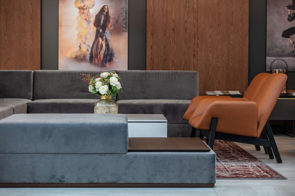 RADISSON BLU HOTEL BASEL 42/74