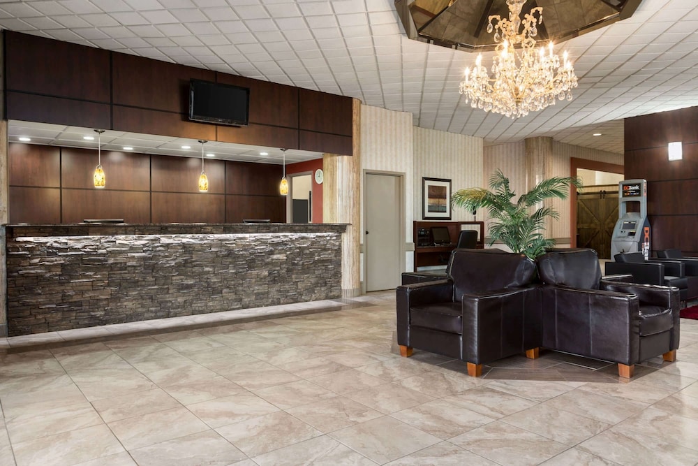 Travelodge By Wyndham Lloydminster 4/33