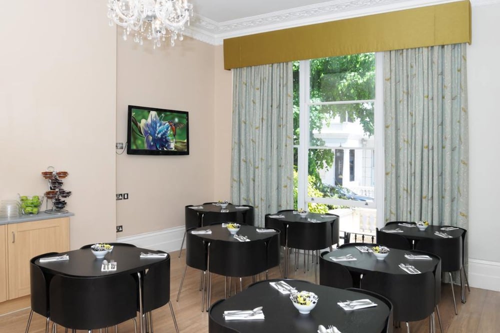 Hyde Park Boutique Hotel 34/44